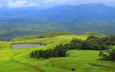 Chembra Viewpoint holiday packages.